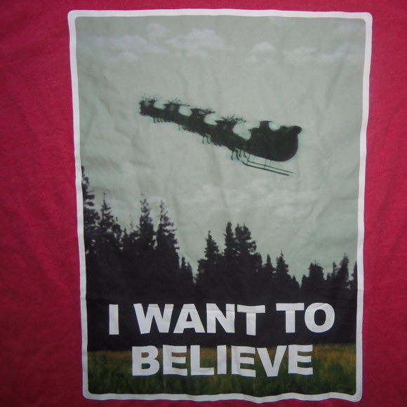 I Want To Believe (Santa Claus) T-Shirt - Picture 2 of 2